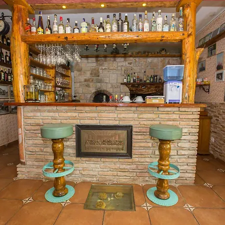 בית הארחה Monsena 4*