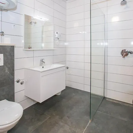 Monsena בית הארחה 4*