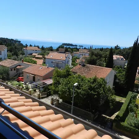 Monsena בית הארחה 4*